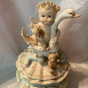 ROCK A BYE BABY MUSICAL BOX SWAN AND BABY NEW CUTE